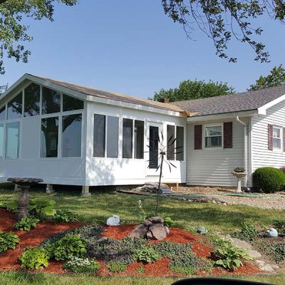 3 4 season rooms 13 front yard windows kenosha wi